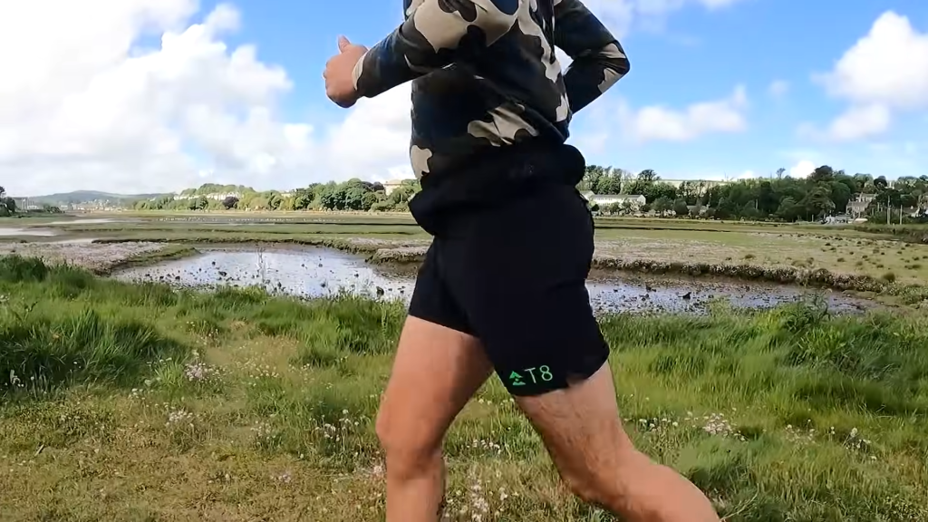 Review quần chạy bộ T8 Ultra Sherpa Shorts